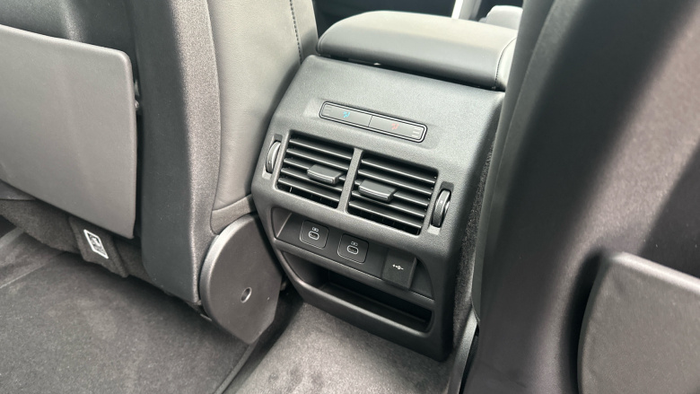 Land Rover Discovery Sport 1.5 P270e Metropolitan 5dr Auto [5 Seat] Station Wagon